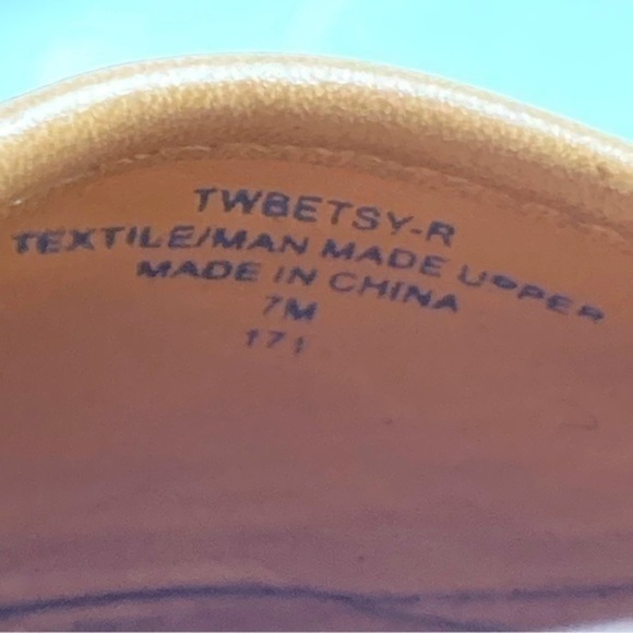 Tommy Hilfiger Shoes Womens Sz 7 Brown Monogram Gold Accent Casual Ballet Flats - Picture 10 of 10